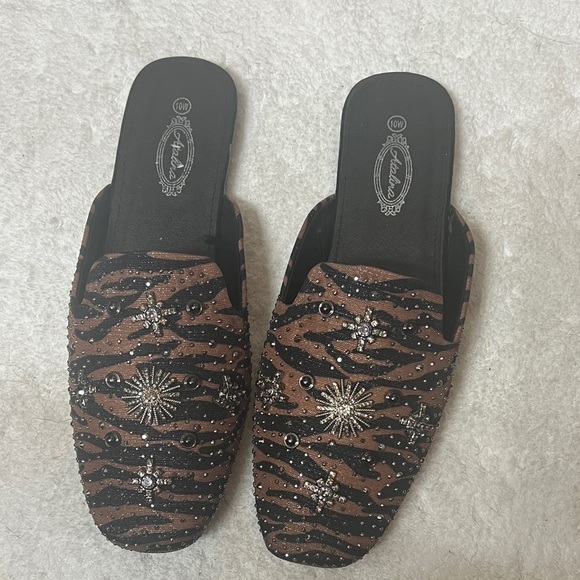 Atalina Shoes - Embellished Brown and Black Women's Slip-On Shoes Sz 10W